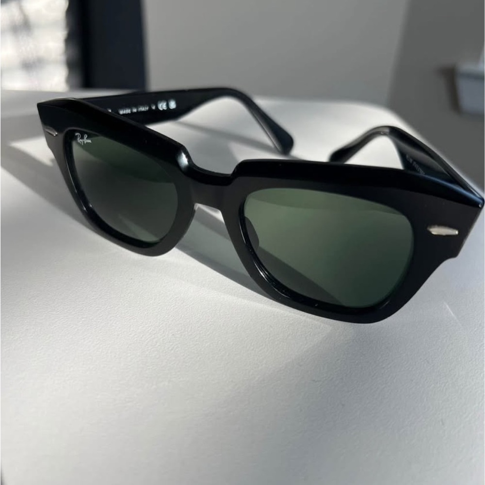 Ray-Ban Classic Black Sunglasses